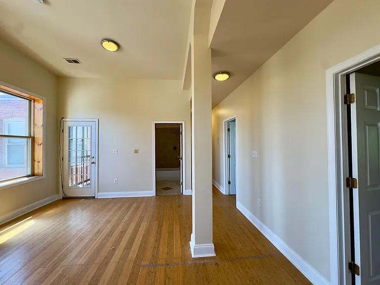 Apartments in Reservoir Hill, Baltimore, MD! — Photo 23