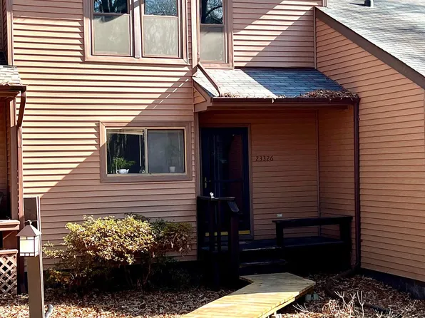 23326 Red Oak Ct, California, MD 20619