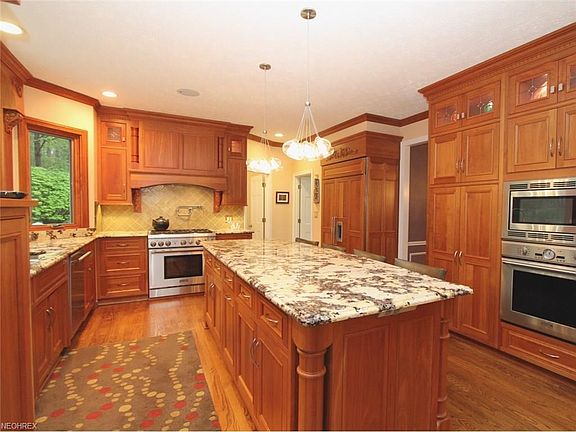 5th image of 7069 Colesbrooke Dr
