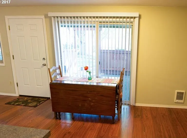 10845 SW 121st Ave — Photo 6
