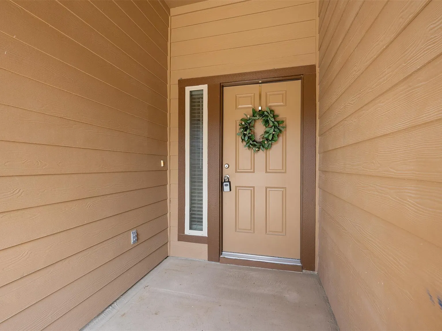 3 bed, 2.5 bath, 1398 sqft, $1,850 — Photo 3
