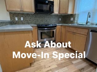 9006 18th Ave SW UNIT B, Seattle, WA 98106