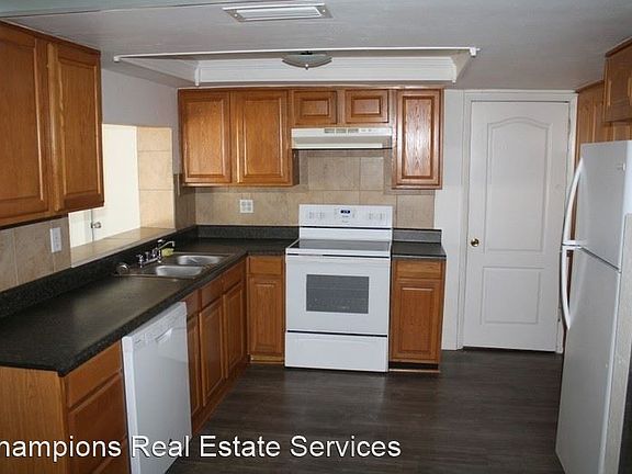 4th image of 3344 Brookfield Dr