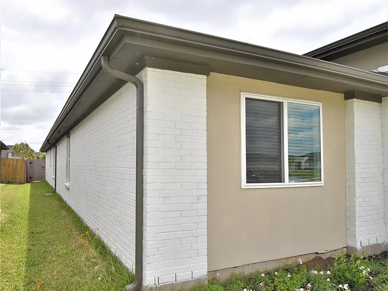 4023 Yonkers Valley Ln — Photo 25