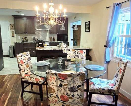 3rd image of 75 Idlebrook Lane