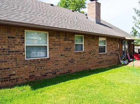 3rd image of 1022 Kimberly Ct