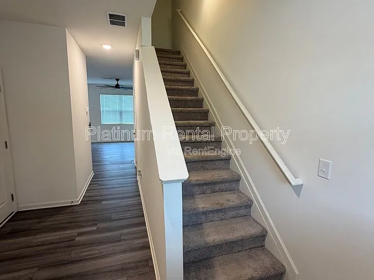 177 Swindon Dr — Photo 6