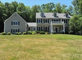 8 Adams Farm Rd, Katonah, NY 10536