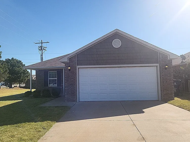 2414 Canyon Creek Dr — Photo 22