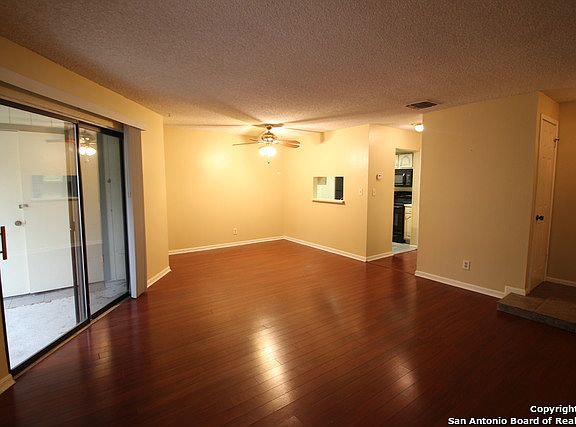 2nd image of 11843 Braesview APT 306