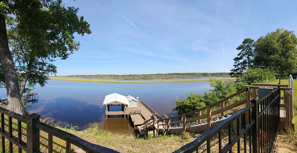 94 Horse Landing Ct