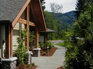 1000 Cabin Crk SW #D302, Issaquah, WA 98027