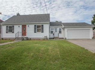 225 Norton St, Riverside, RI 02915