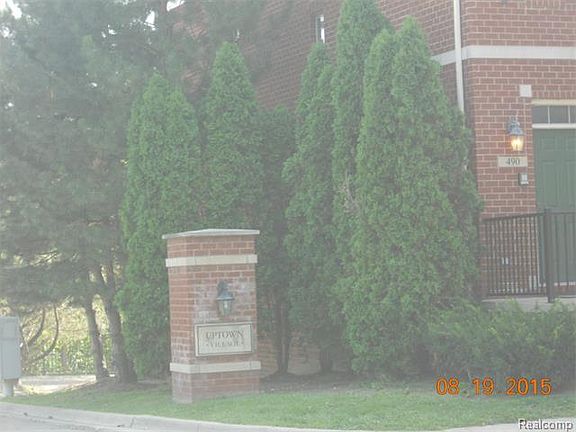 2nd image of 484 Village Ln #1