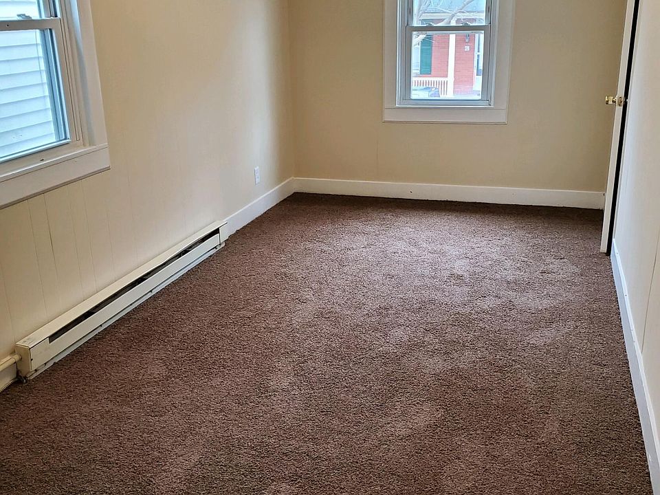 2nd image of 72 Pennsylvania Ave #5