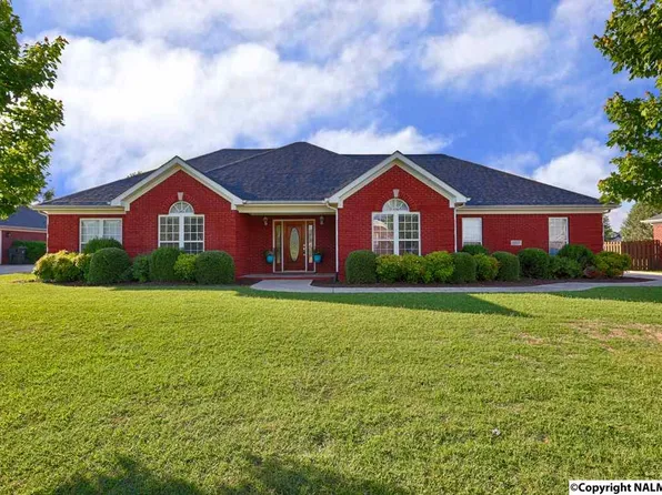 107 Saddle Cove Ct, Huntsville, AL 35811