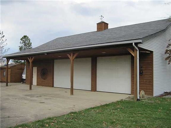 4+ Car Garage-Barn