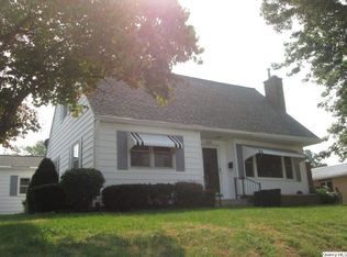 1008 S 20th St, Quincy, IL 62301