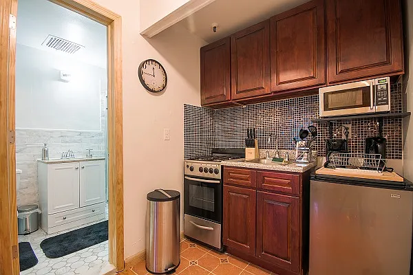 Rented by Alpha Properties NYC I LLC | media 33