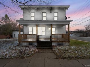 313 S Main St, Leslie, MI 49251