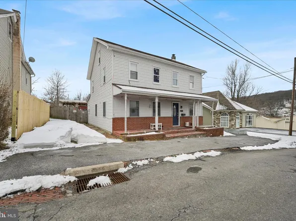 29 S 3rd St, Cressona, PA 17929
