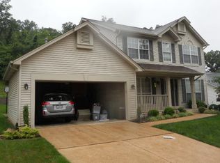 2012 Meramec Meadows Dr, Fenton, MO 63026