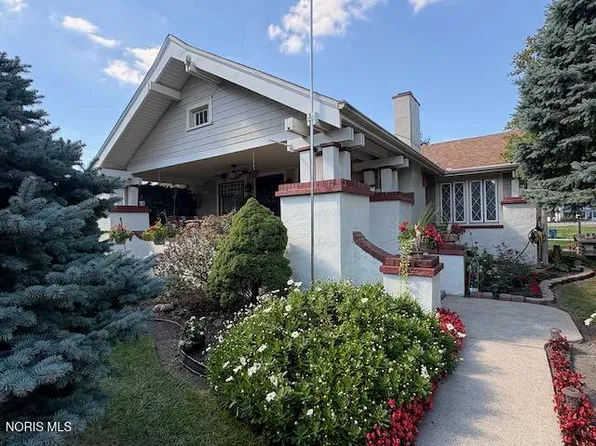 1704 Gilbert Rd, Toledo, OH 43614