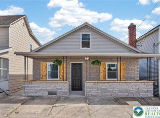 40 W Garibaldi Ave, Nesquehoning, PA 18240