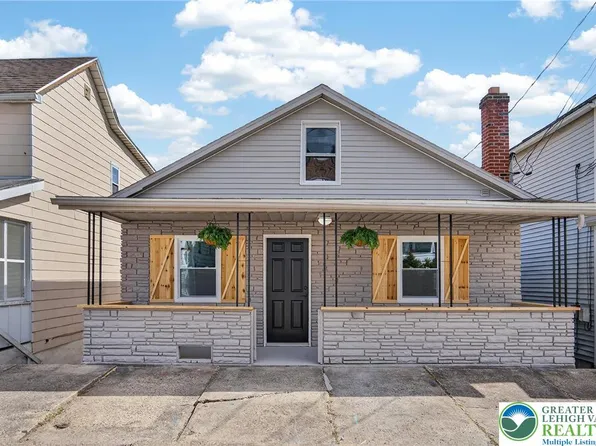 40 W Garibaldi Ave, Nesquehoning, PA 18240