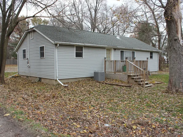 4008 Cardinal Ln, Valparaiso, IN 46383