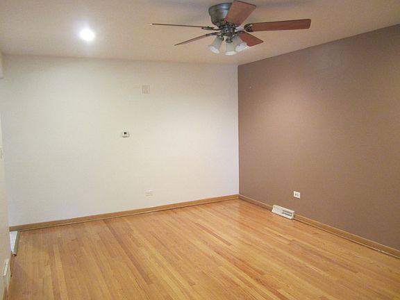 3rd image of 7311 W Montrose Ave