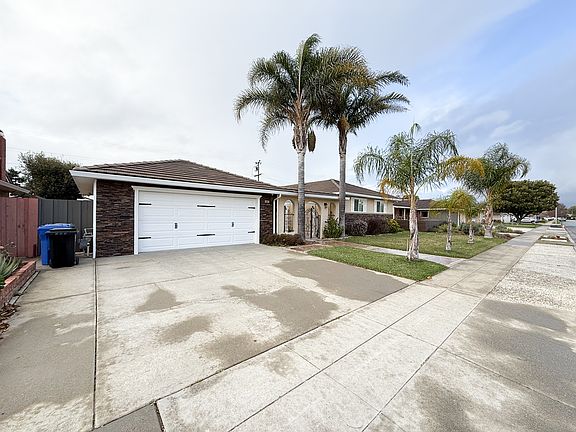 2nd image of 5257 Vernon Ave