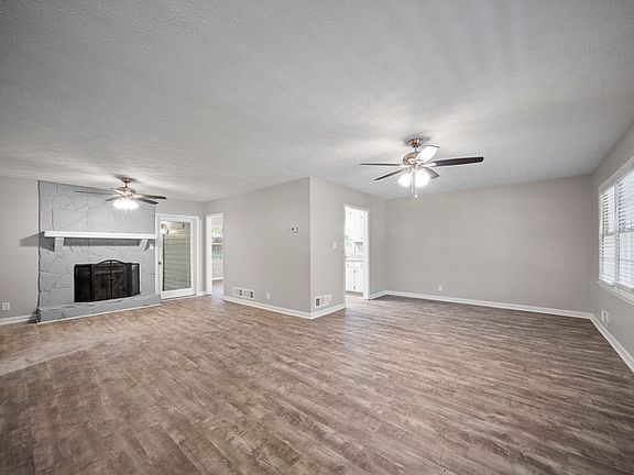 2nd image of 380 Madeline Cir