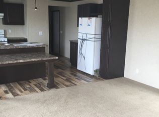 28 Kris Dr, Bloomington, IL 61704