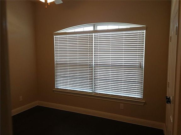 2nd image of 921 Granite Shoals Dr