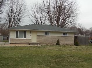 821 Vernon Dr, Greenwood, IN 46143