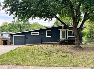 2602 SW Indian Trl, Topeka, KS 66614