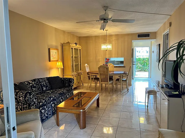 2800 NW 47th Ter #106B — Photo 47