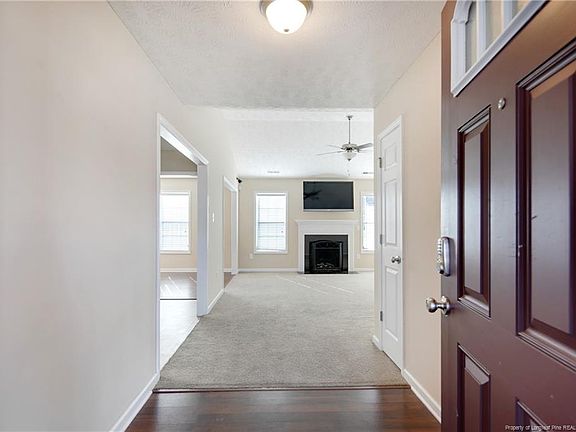 5th image of 480 Hogart St