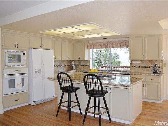 5th image of 5300 Kelly Park Ln