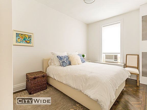 3rd image of 24 E 80th St #5W