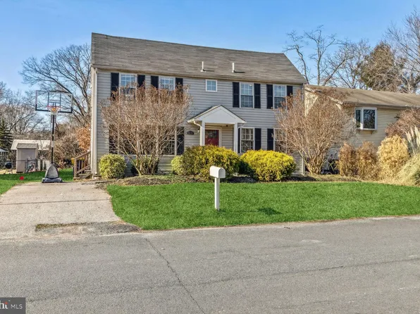 807 Harmony Ave, Arnold, MD 21012