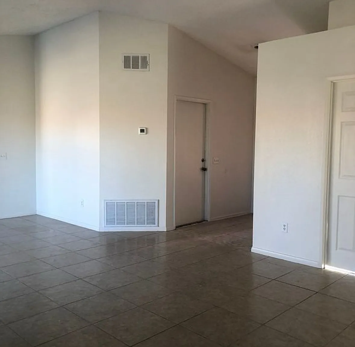 12403 Quanah Ct — Photo 3