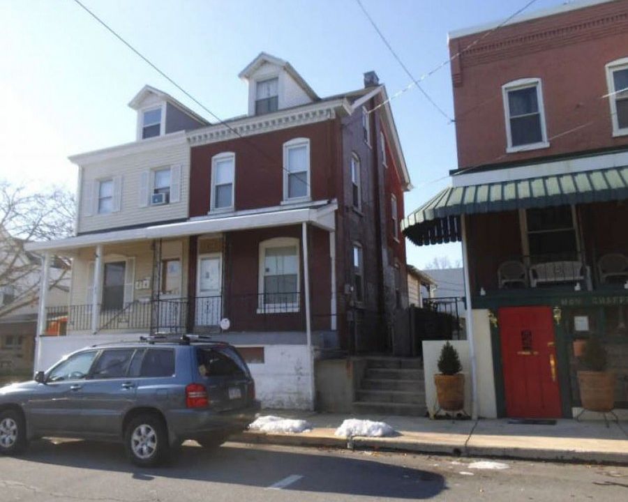 2nd image of 144 Tulpehocken Ave