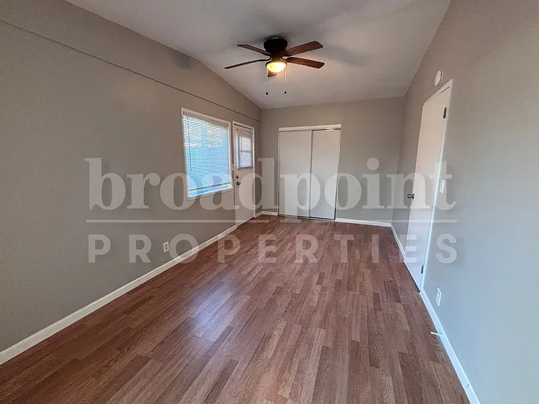 653 E 3rd Ave #1 — Photo 8