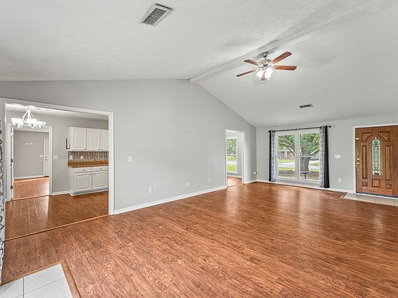 4th image of 260 Lee Road 437