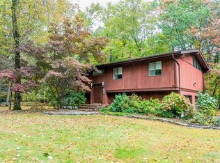 2 Gurnee Ct, New City, NY 10956
