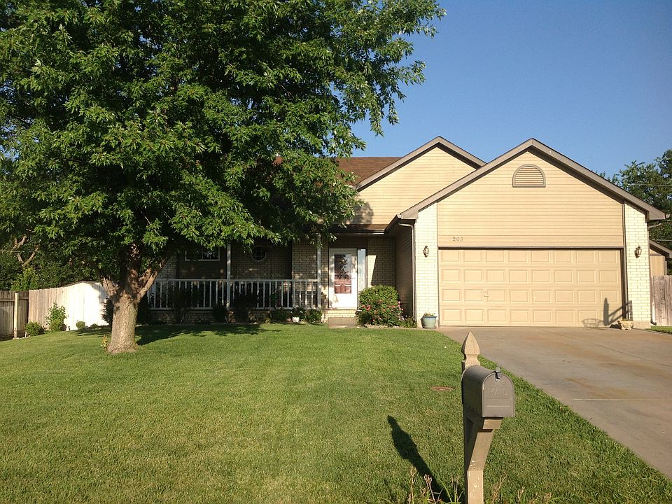 1st image of 205 S Warren Ave