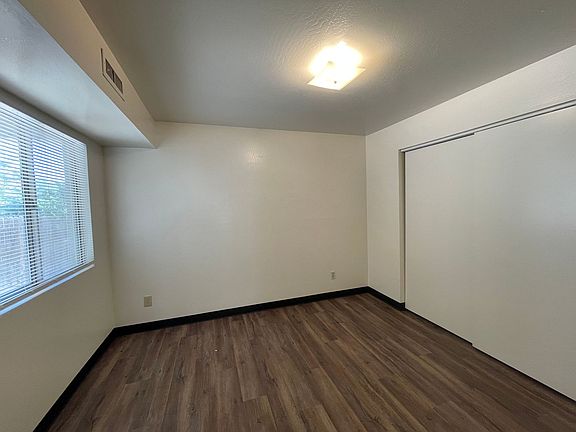 4th image of 1001 Gail Gardner Way APT D