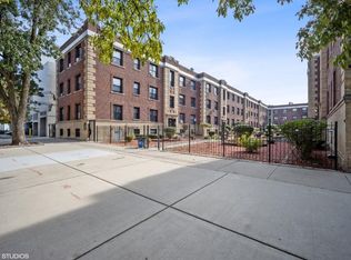 817 W Waveland Ave #N1, Chicago, IL 60613